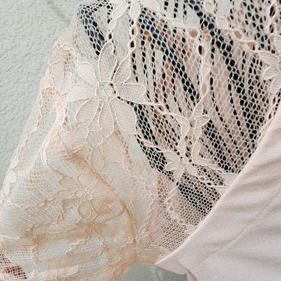 Floral Sleeve Lace Trim Top, peach color, size S - Picture 5 of 5